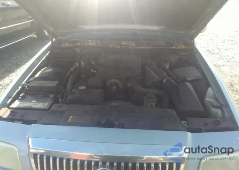 2007 Mercury Grand Marquis Gs from USA, damaged, VIN 2MEFM74V67X635456